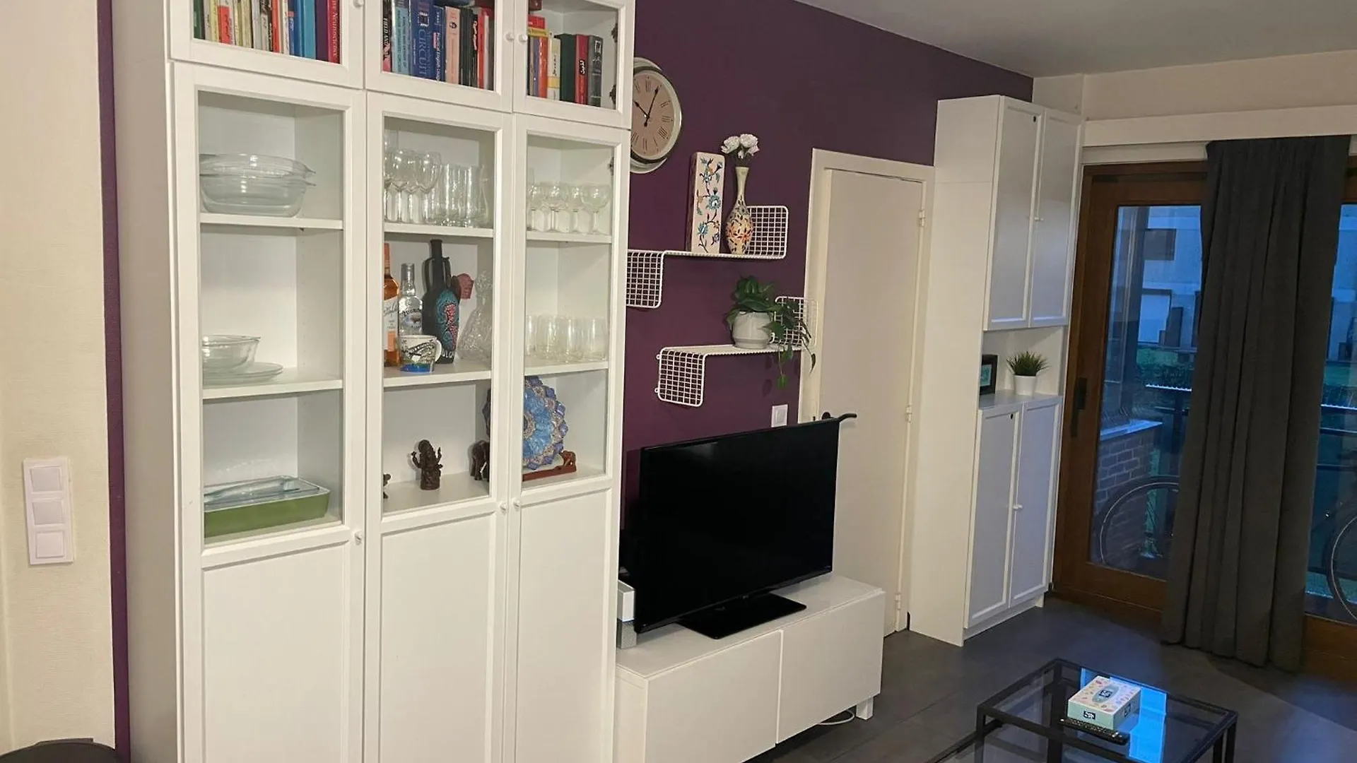 One Bedroom Fully Equipped Apartment With Terrace Brusel